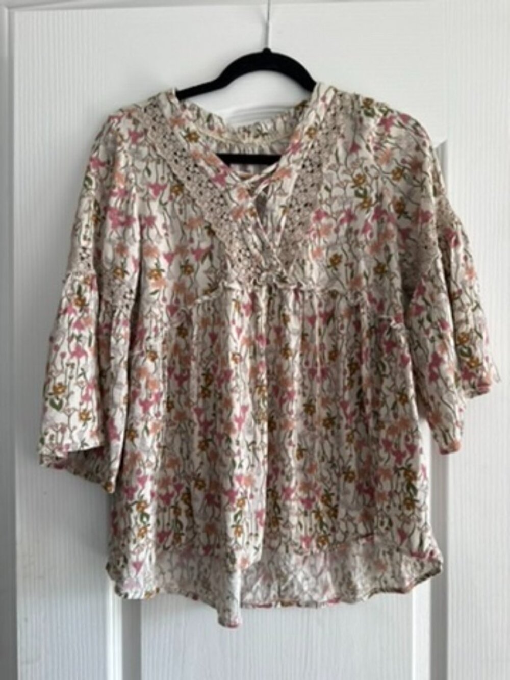 Flint & Moss Floral Boho Peasant Blouse Size S Crochet Lace Bell Sleeve Rayon - Picture 2 of 7